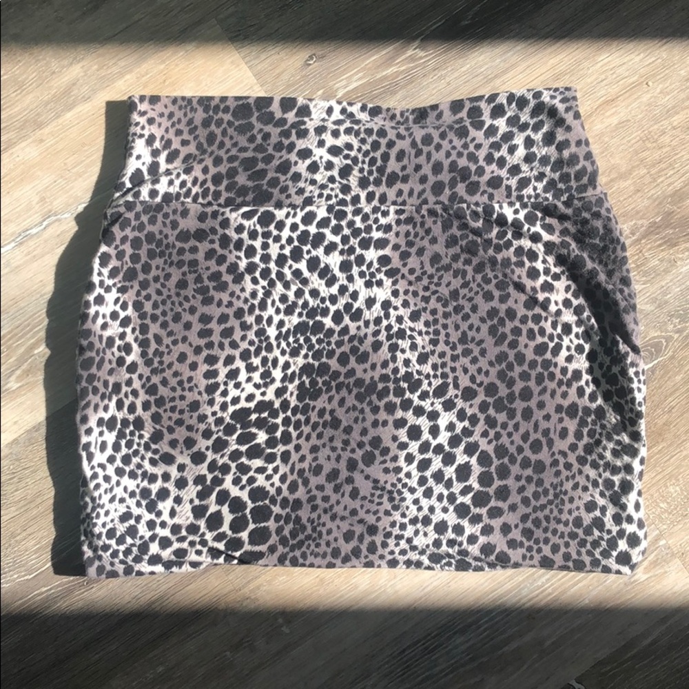 Wet Seal leopard print mini skirt
